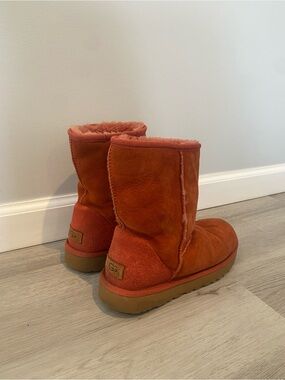 UGG Short Suede Boot in Rust Orange